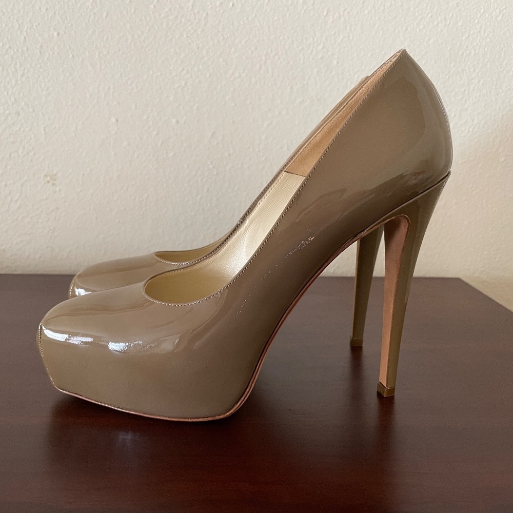 Brian Atwood grey patent leather Maniac platform stiletto pumps